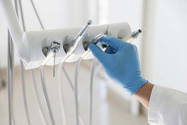 Professional Tooth Extraction technician working in East Pasadena, CA